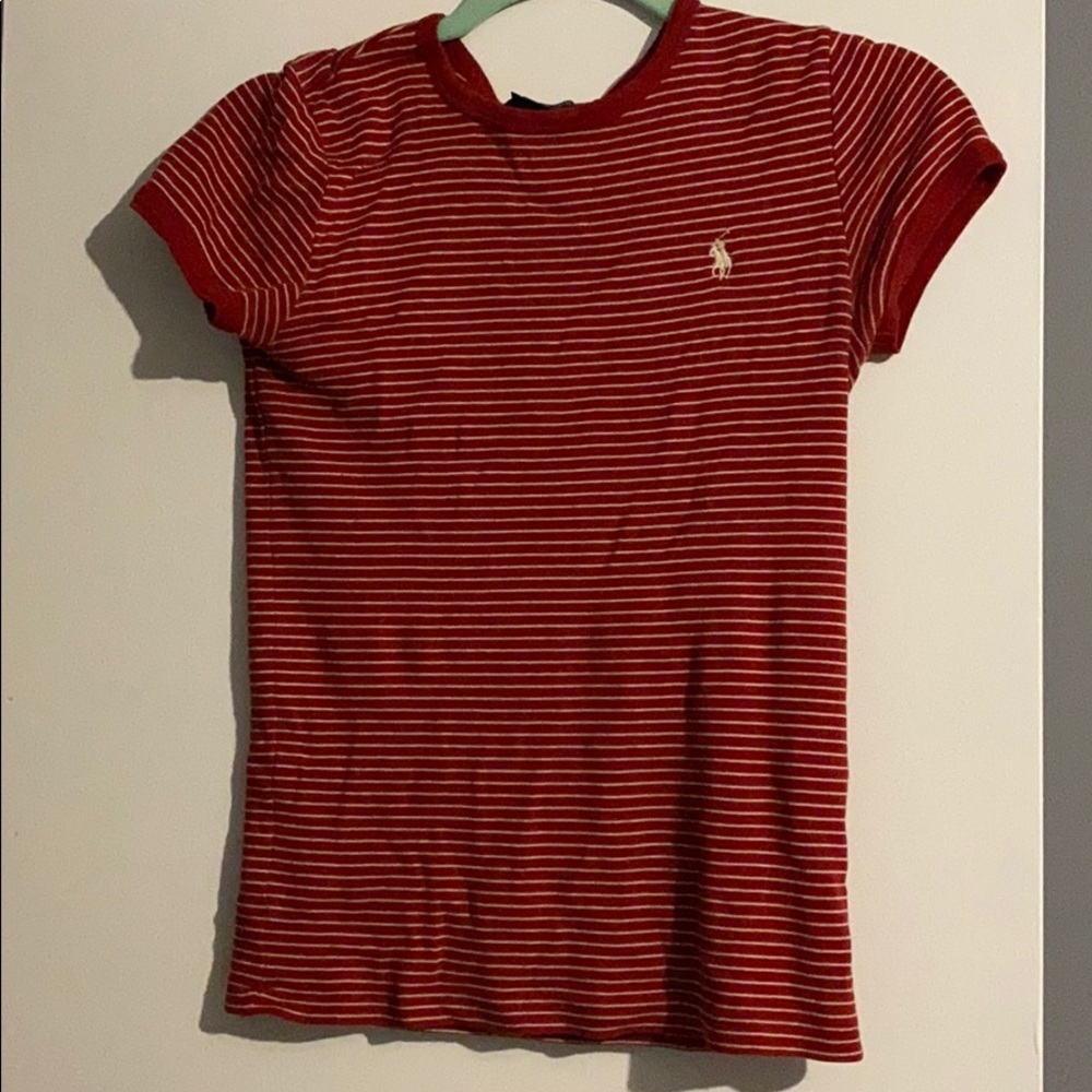 I’m selling because i no longer wear this shirt